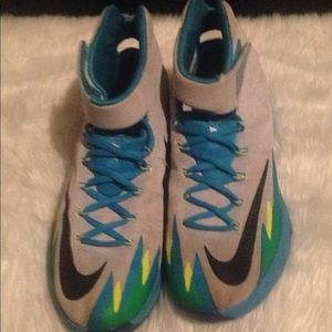 Nike zoom shoes